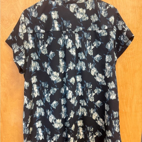 Simply Vera Vera Wang Abstract Black and White Blouse - Picture 3 of 5